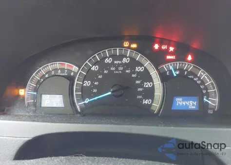 2013 Toyota Camry Se z USA, uszkodzony, nr VIN 4T1BF1FK2DU715507